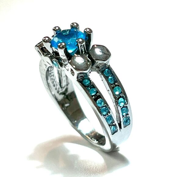 Blue Rhinestone Ring Size 6.75 Gunmetal Gray Plated Goth Gothic Studded - Picture 15 of 15